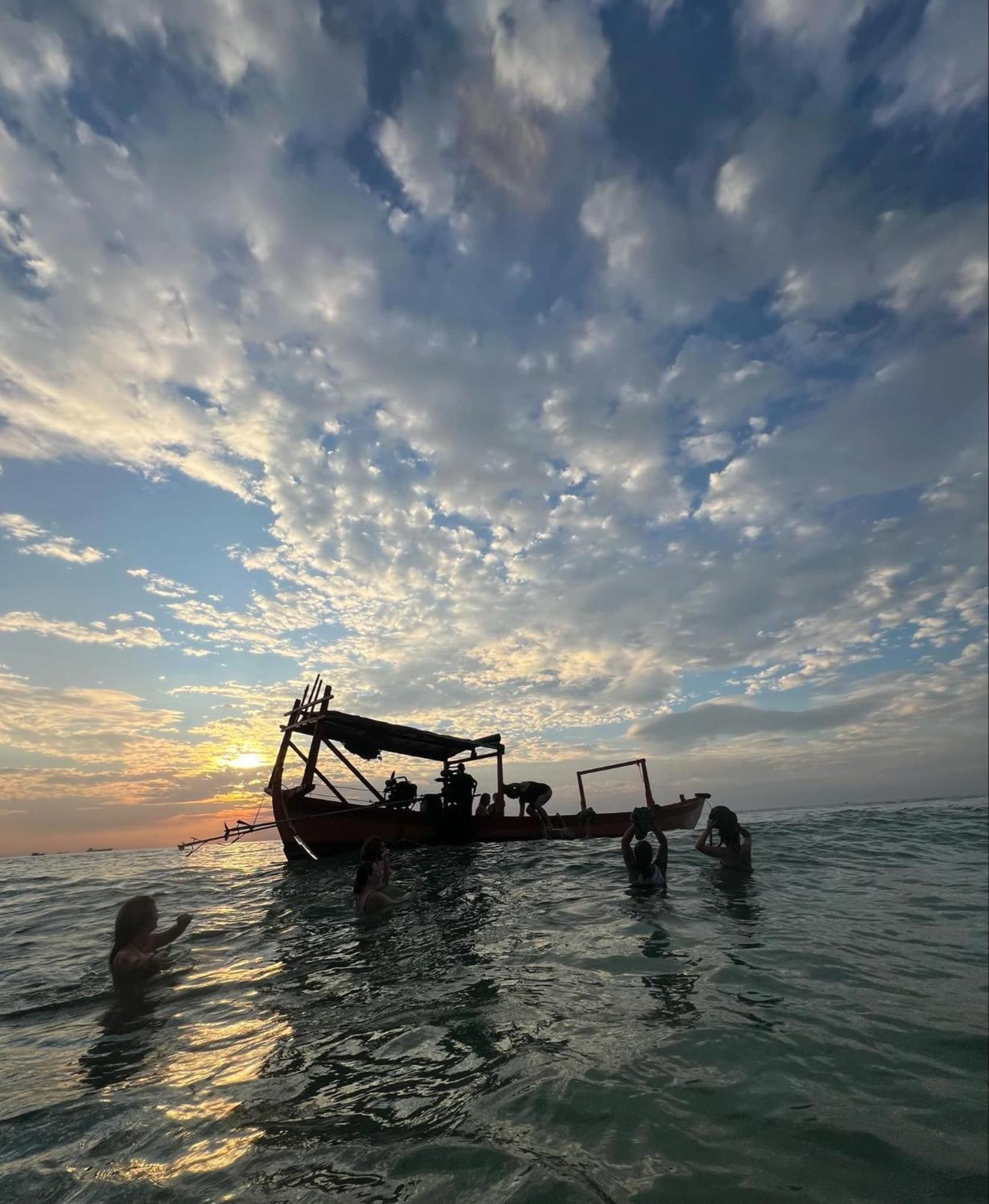 Easy Tiger - M'Pai Bay Beach, Koh Rong Sanloem Exteriör bild