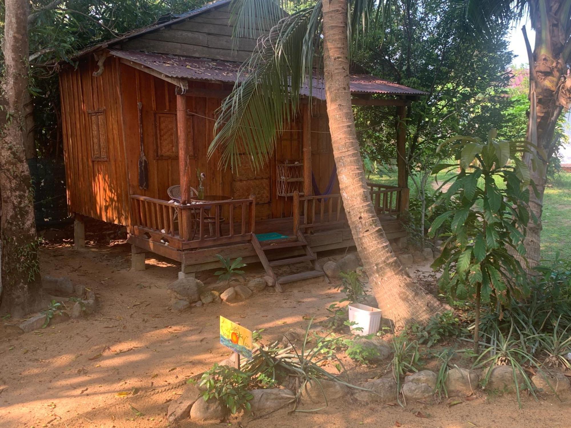 Easy Tiger - M'Pai Bay Beach, Koh Rong Sanloem Exteriör bild